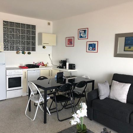 Appartement Front De Mer Cagnes-sur-Mer Exteriör bild